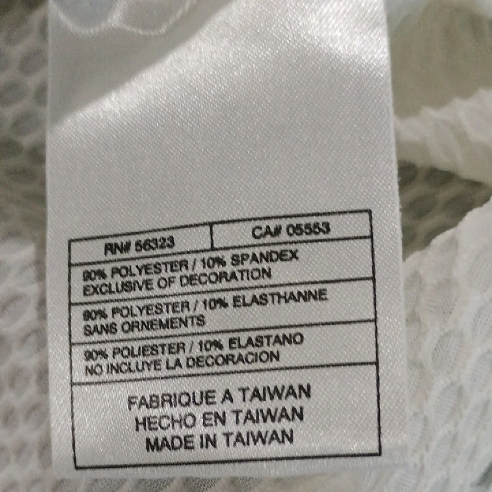 Nike Men's White Long Sleeve Tee - Picture 12 of 15